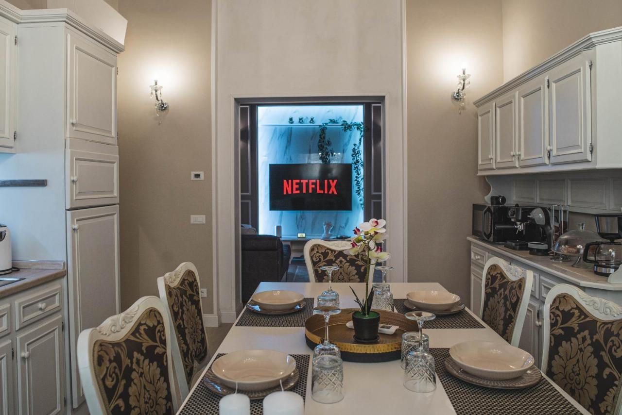 Belvedere Luxury Apartment, View On The Lucca Walls Extérieur photo